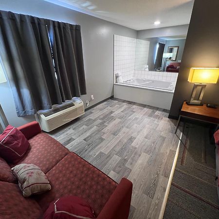 American Inn And Suites Ionia Luaran gambar