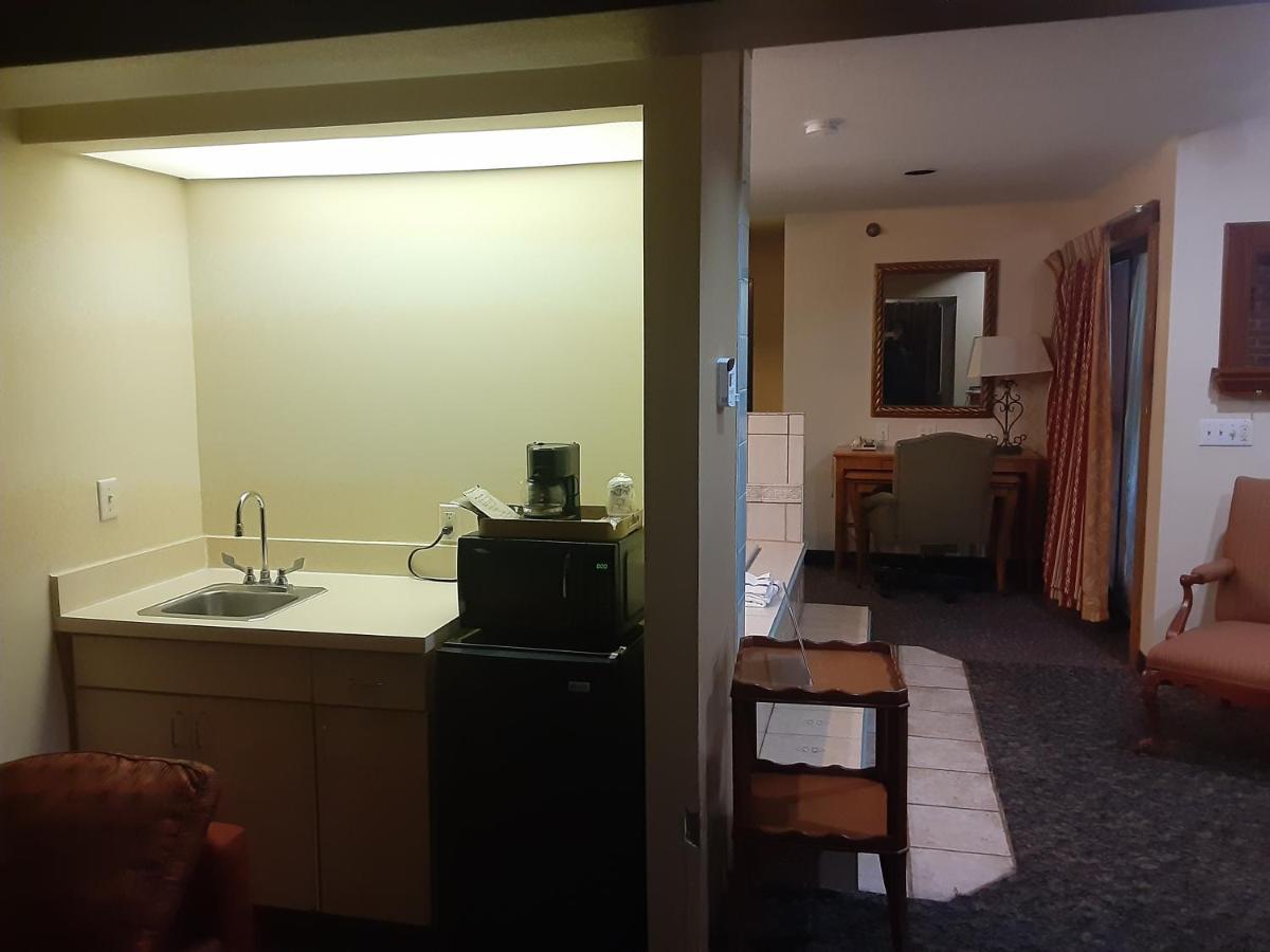 American Inn And Suites Ionia Luaran gambar