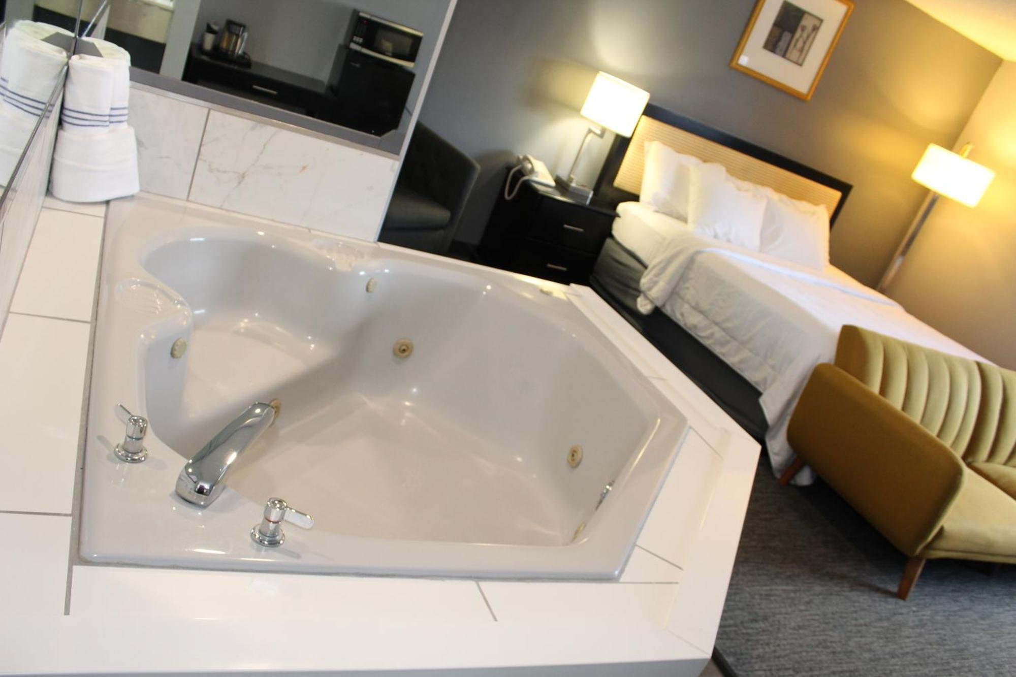 American Inn And Suites Ionia Luaran gambar