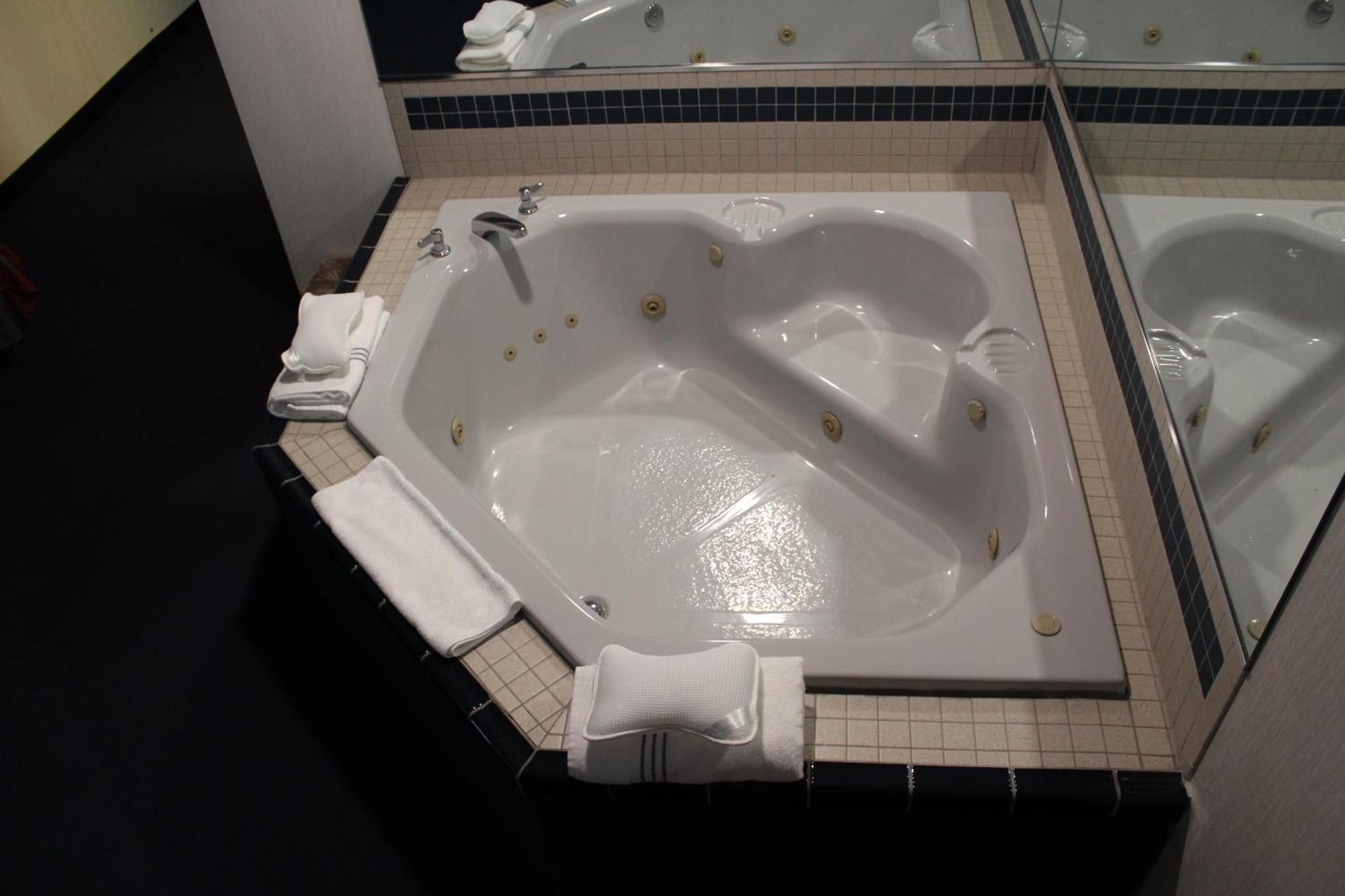American Inn And Suites Ionia Luaran gambar
