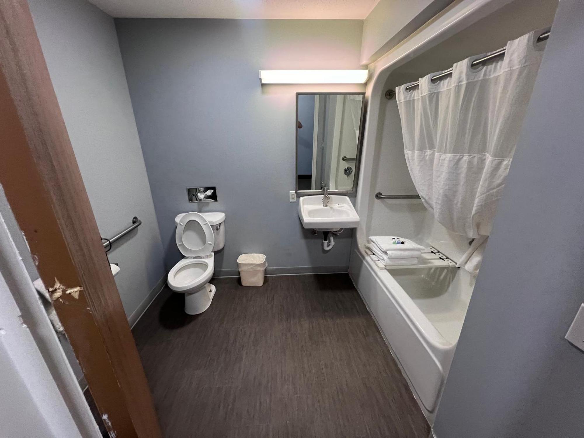 American Inn And Suites Ionia Luaran gambar